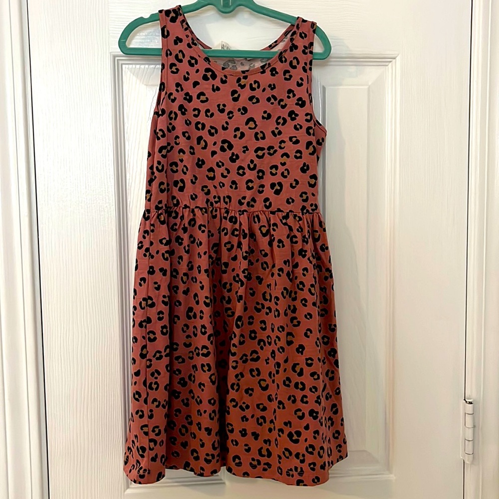 Girls cheetah print casual dress size 4/5. Perfect condition